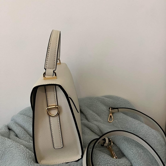 White Bag - Picture 3 of 5